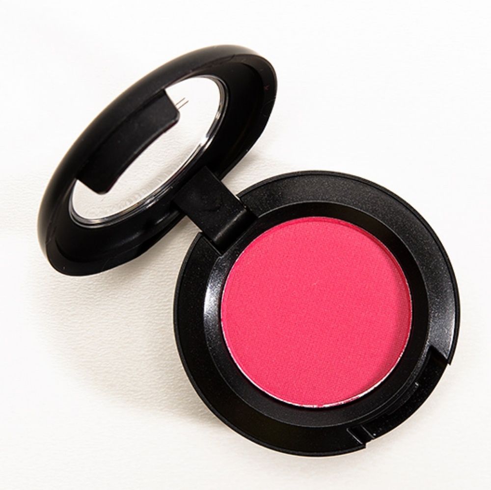 Mac Embrace Me eyeshadow